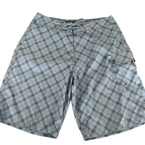 Oakley Mens size 33 waist Unlined Board Shorts Swimwear Hybrid Active Wear Cargo